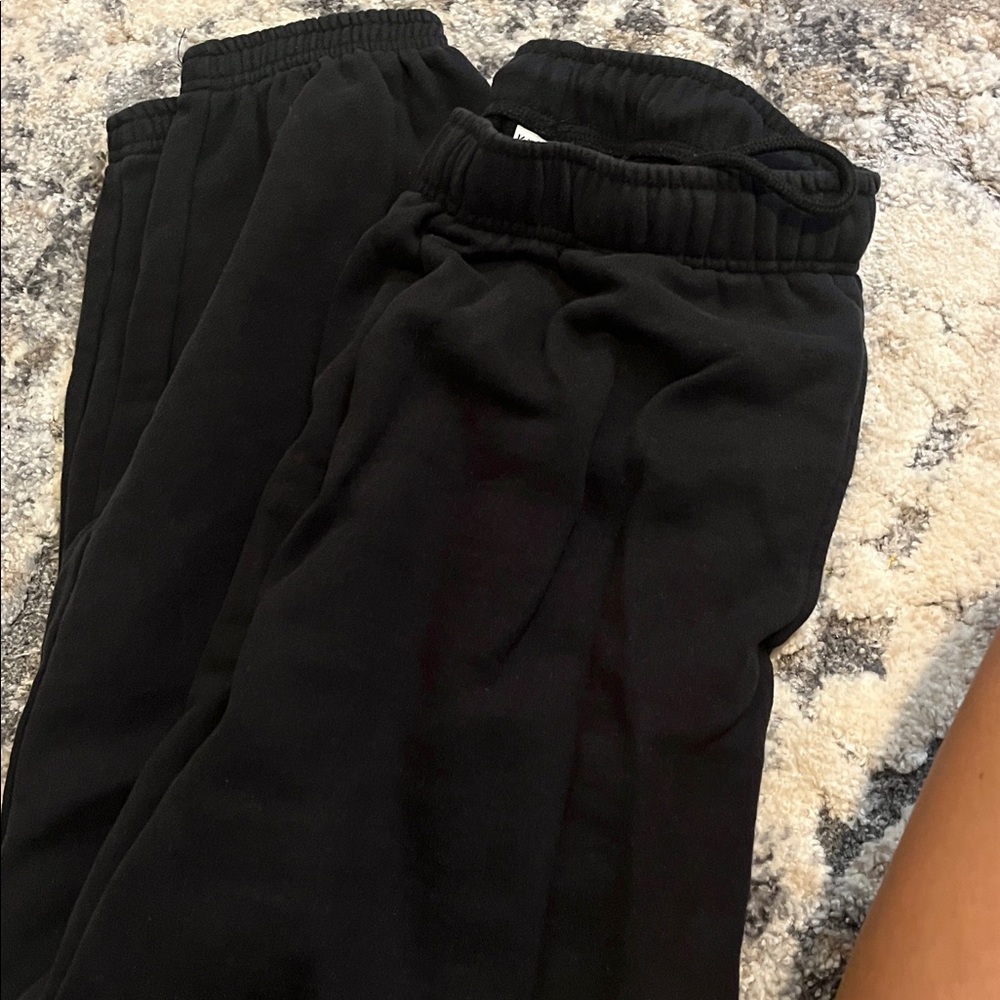 Kut from the Kloth Black Fleece Joggers